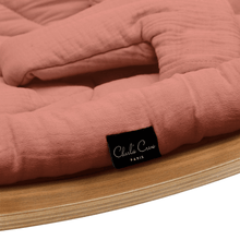 Load image into Gallery viewer, LEVO Rocker in Walnut- Bois de Rose