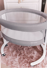 Load image into Gallery viewer, Micuna Smart Fresh Wooden Bassinet &amp; Fabric
