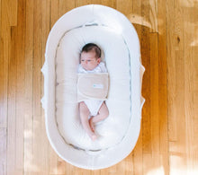 Load image into Gallery viewer, Moses Pod Lounger (Moses Basket-Infant size)