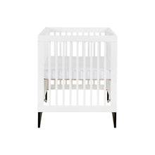 Load image into Gallery viewer, Dadada Kenton 3-in-1 Convertible Crib