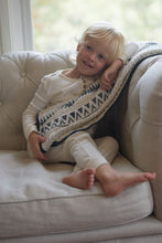 Load image into Gallery viewer, Pyramid Cotton Muslin Newcastle Blanket