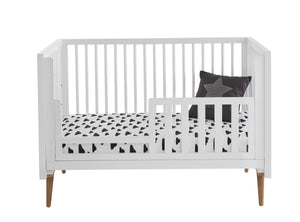 Roscoe 3-in-1 Convertible Crib